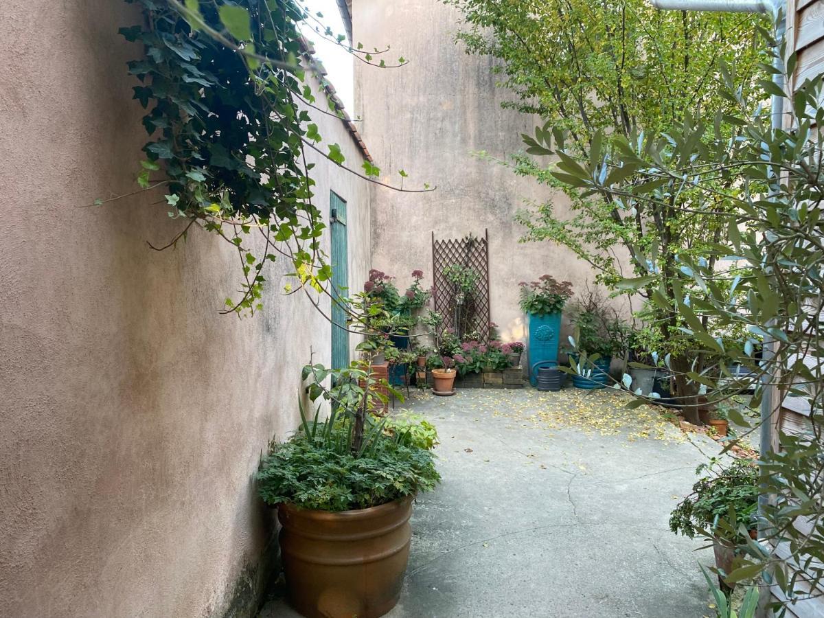 Un Verger Dans La Ville Saint-Parres-aux-Tertres Exterior foto